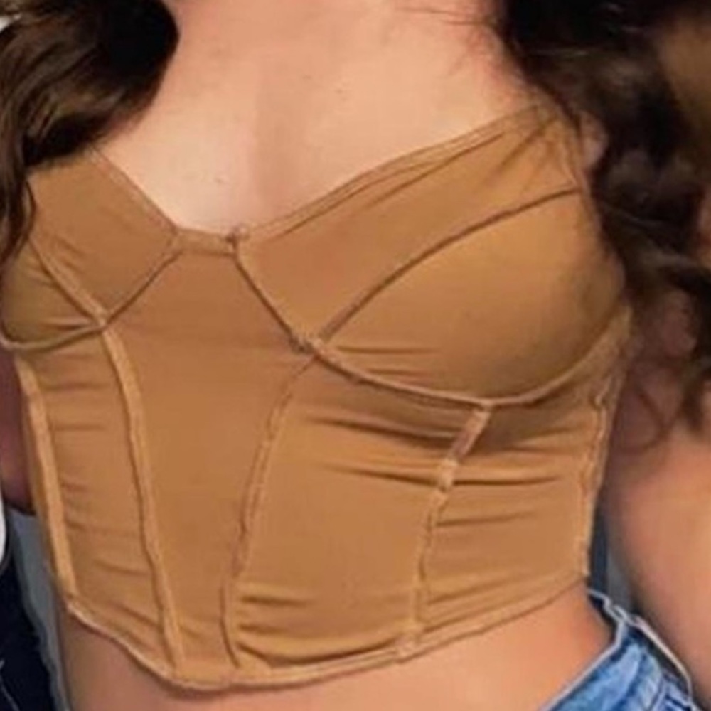 Basic Bxxch corset top (white)